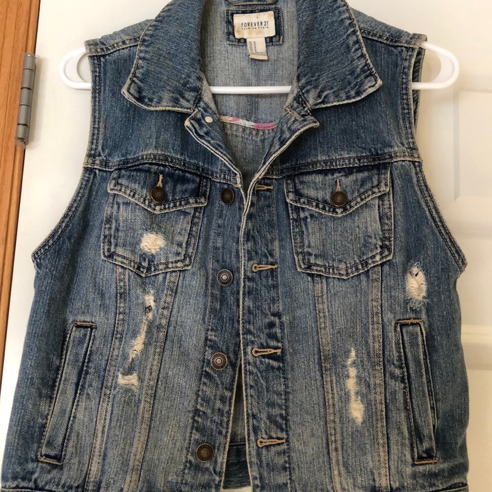 Jean Vest - Picture 2 of 3
